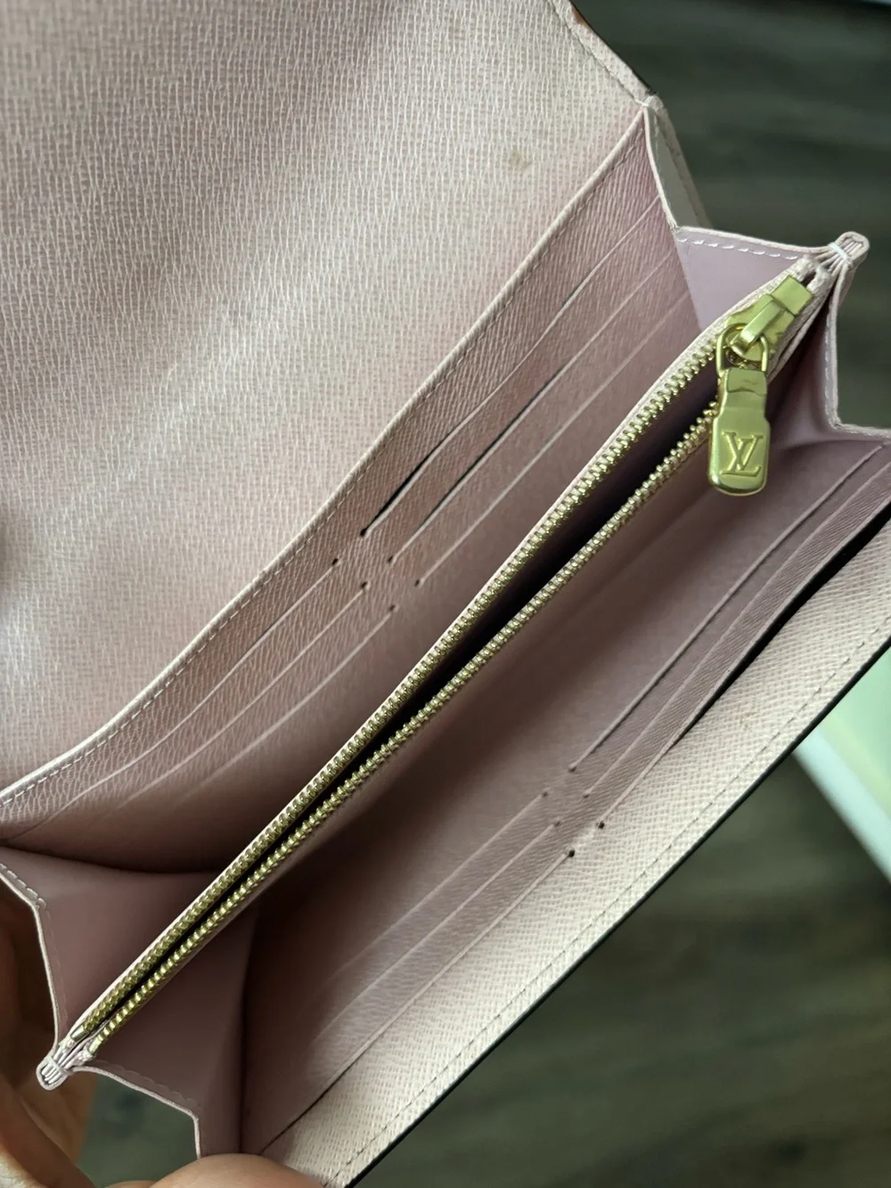Louis Vuitton classic louis